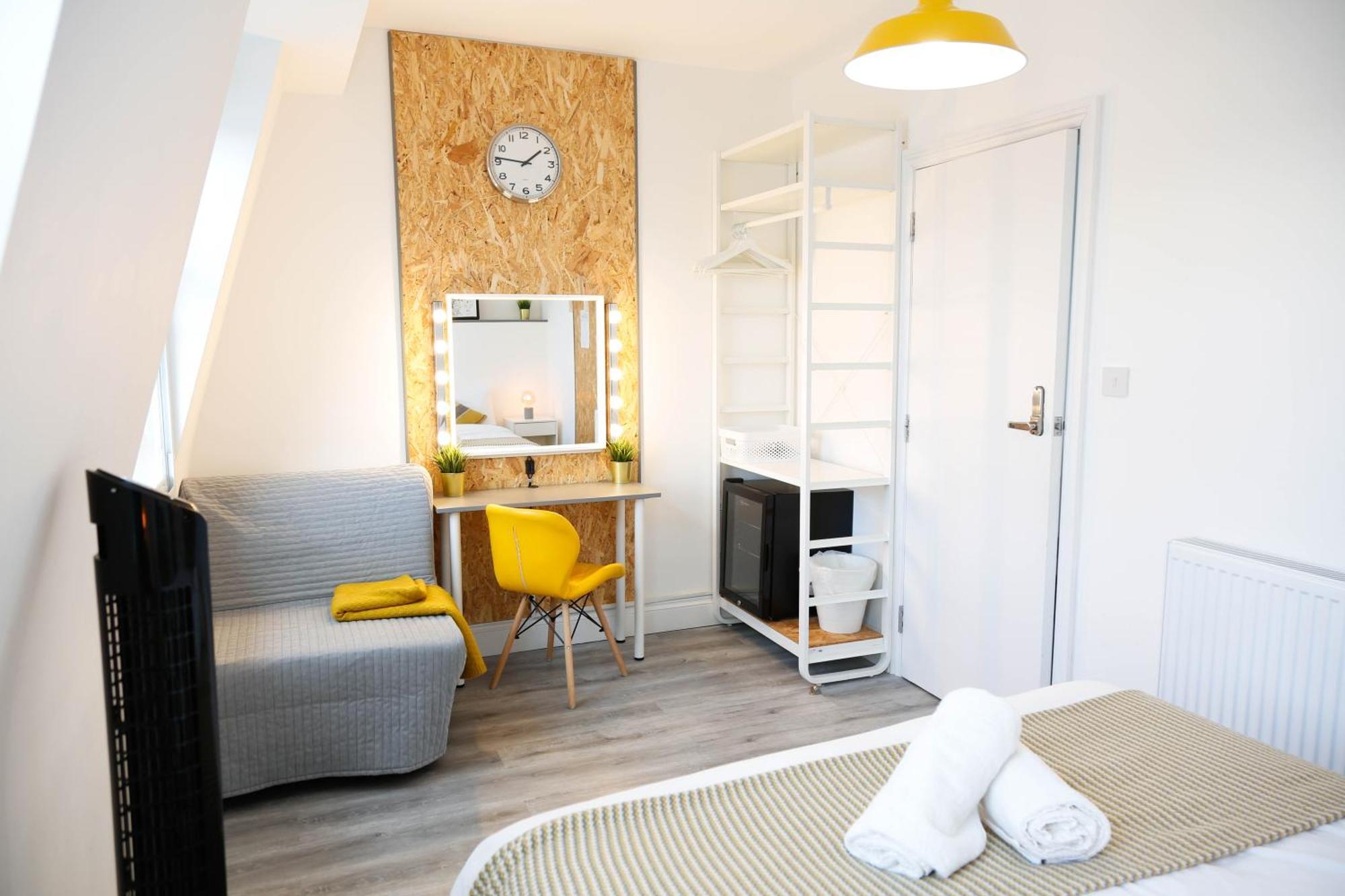 Luxury In Camden Town Near Shops, Cafes, Bars & Metro With Shared Bathrooms Accommodatie bij particulieren *