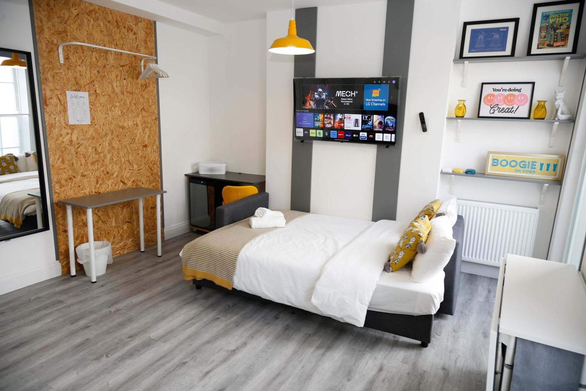 Accommodatie bij particulieren Luxury In Camden Town Near Shops, Cafes, Bars & Metro With Shared Bathrooms Londen