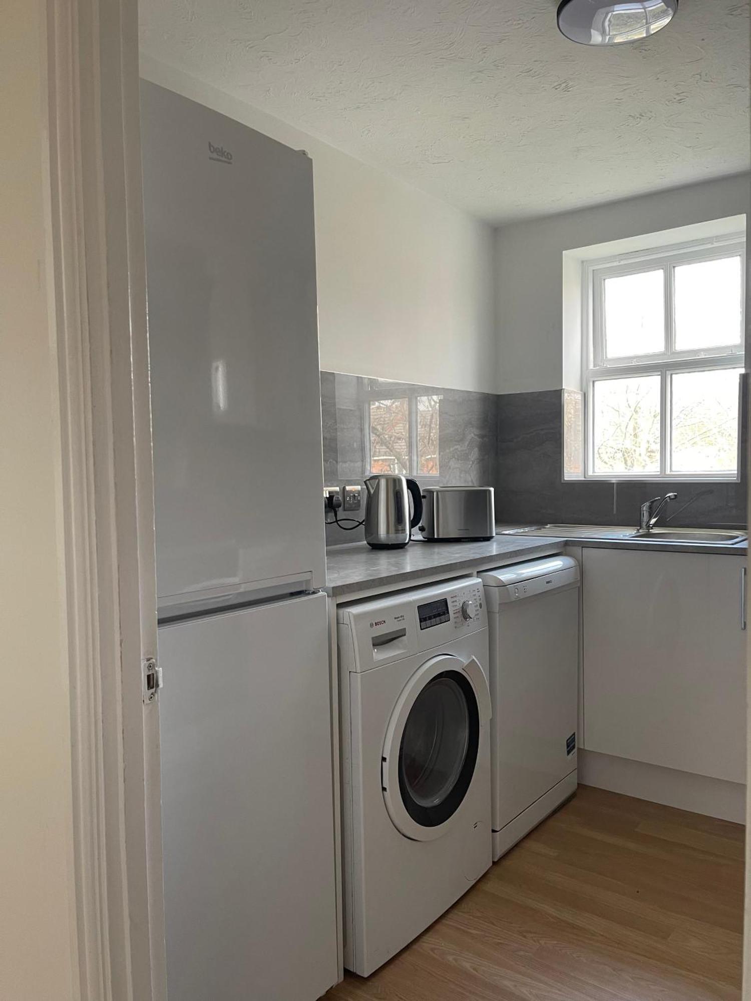 2bed Cozy Spacious - 15min To Canary Wharf O2 Excel London