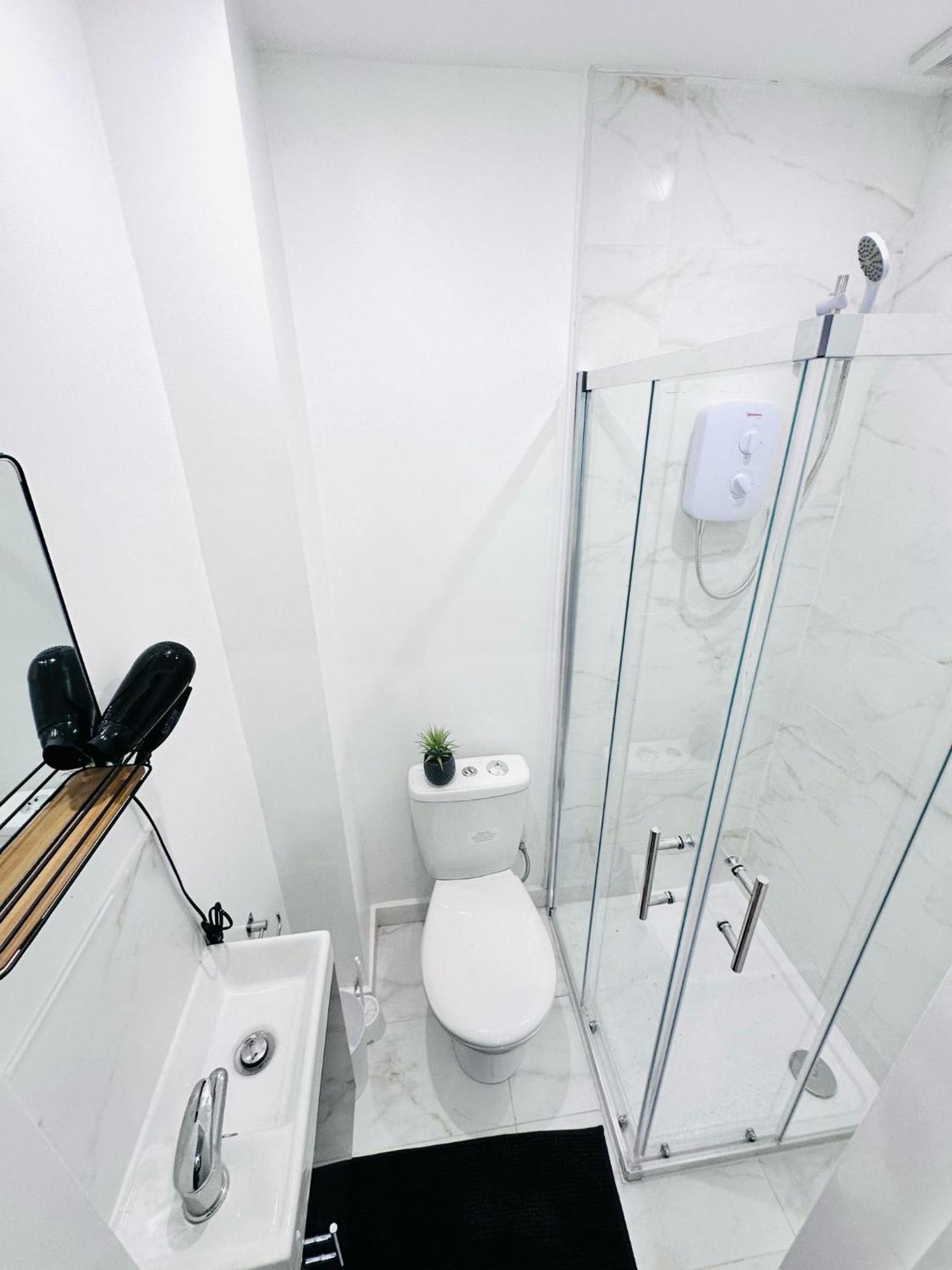 High Standard Perfect For Tourists! Appartement Londen