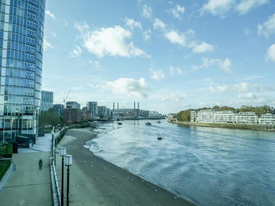 Leilighet Stunning Riverside London