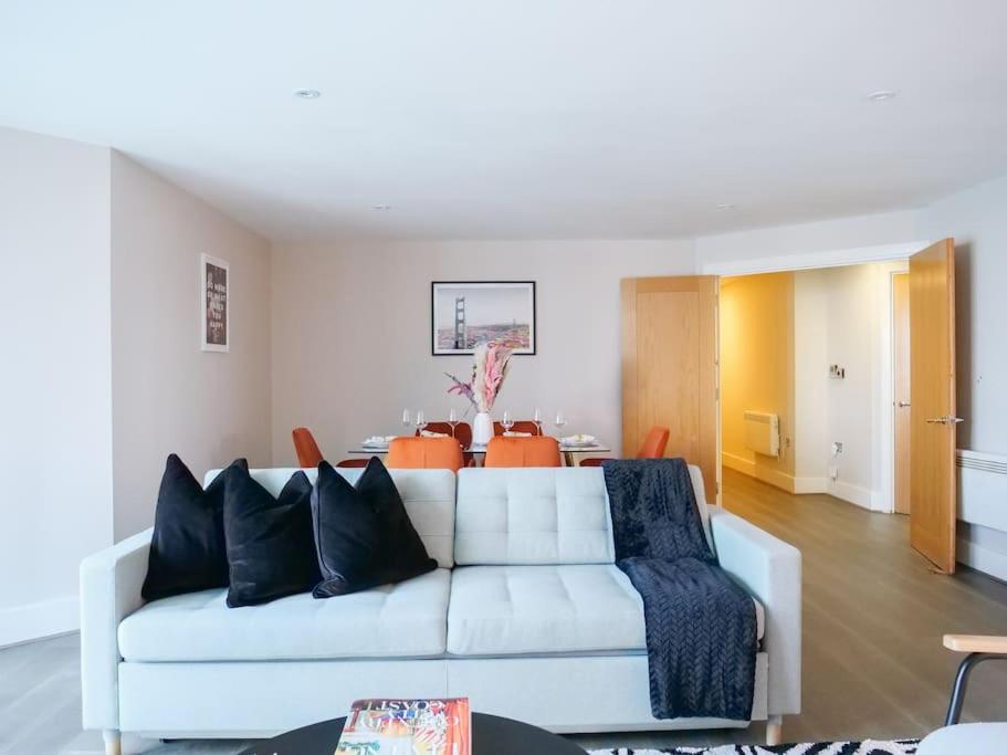 Stunning Riverside Leilighet London