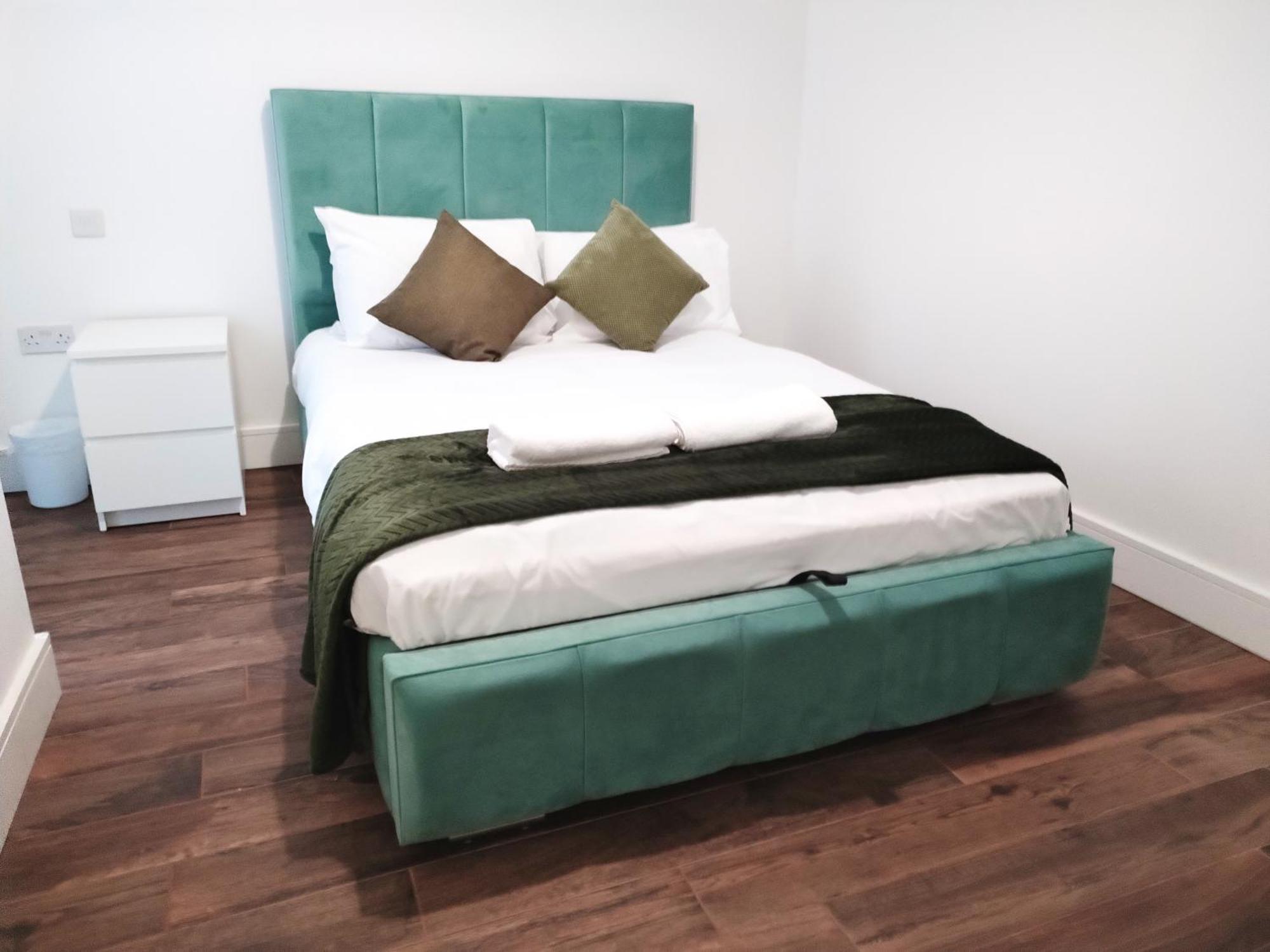 Luxury Near Centre, Near Train Station, E1 Appartement