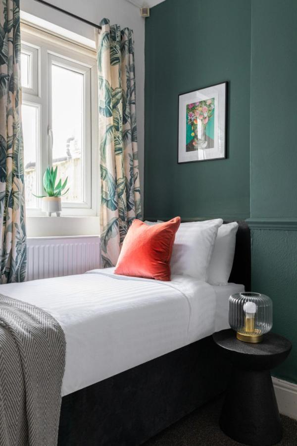 Perry Place - Forest Hill- 3 Bed House Feriehus London