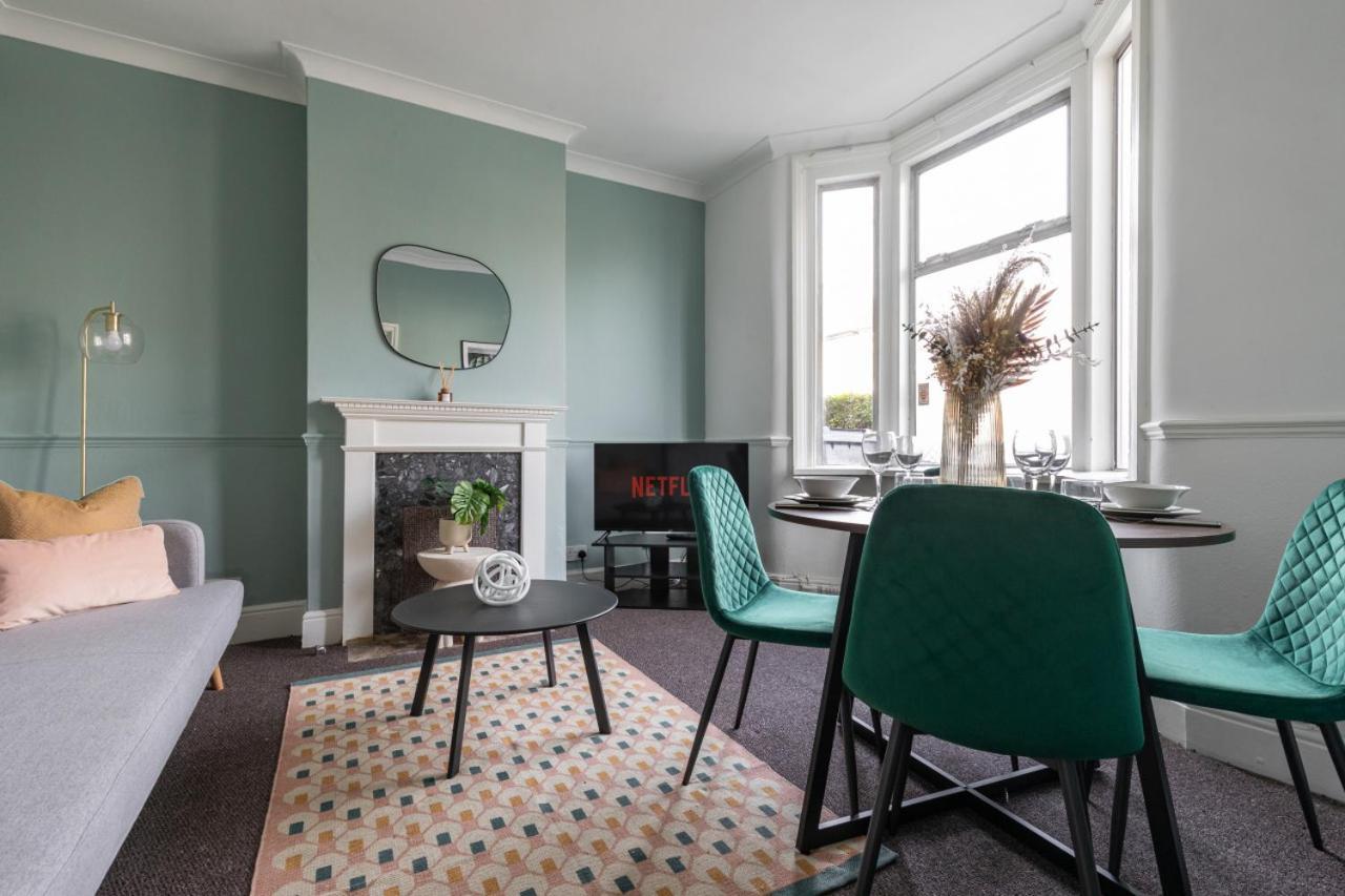 Perry Place - Forest Hill- 3 Bed House Feriehus London