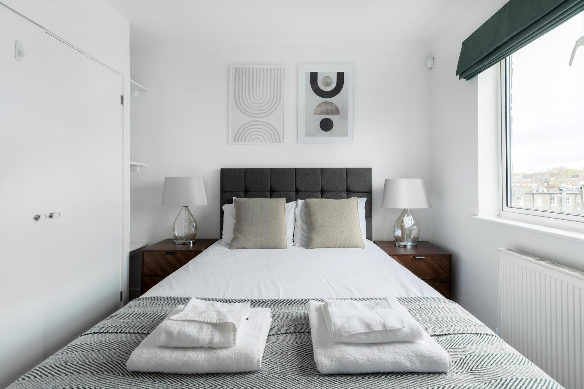 Stylish - Kensington Apartment