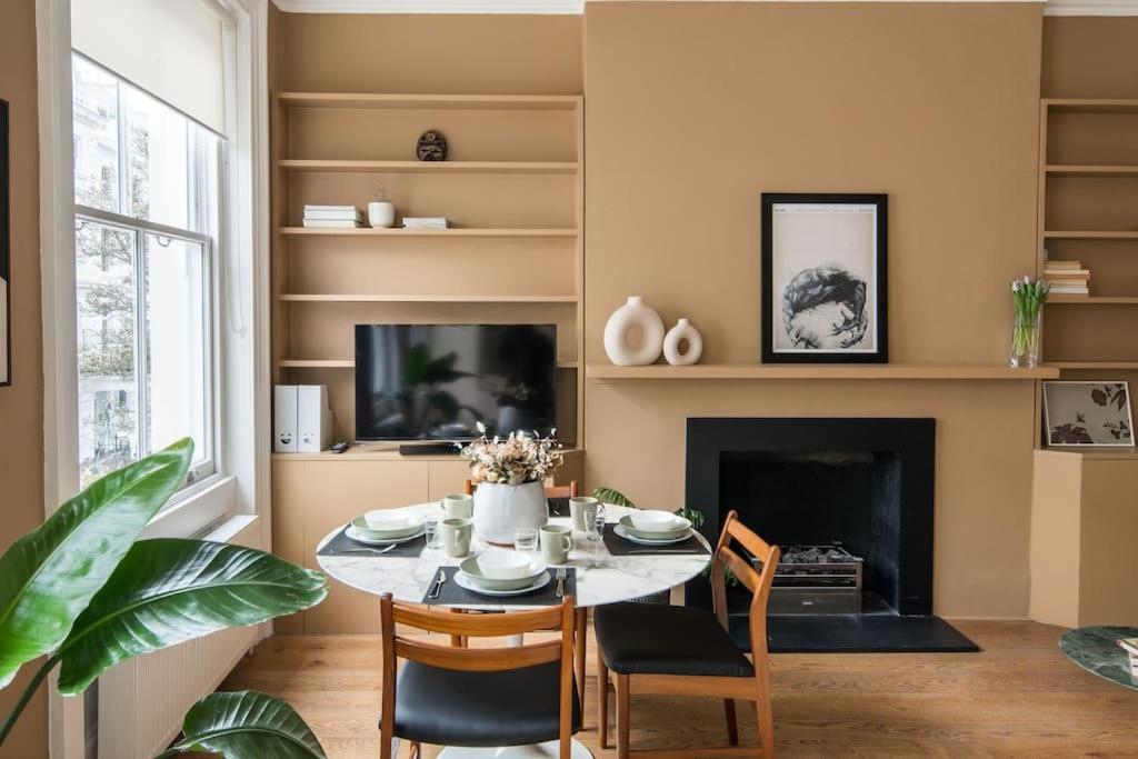 Westbourne Gardens Apartment