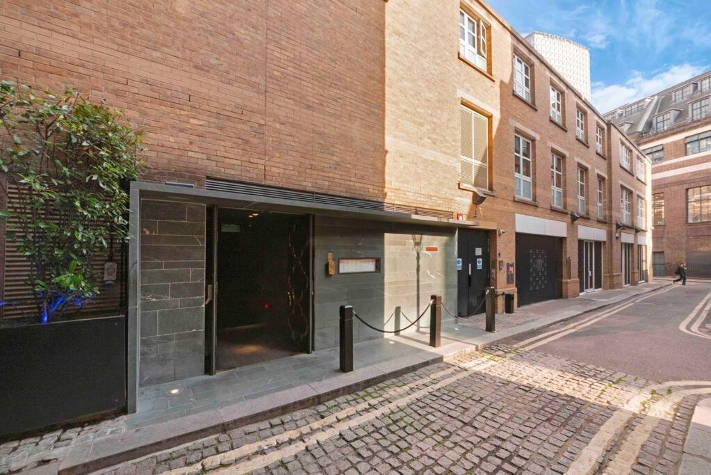 Stylish New Covent Garden Soho Studio Apart London