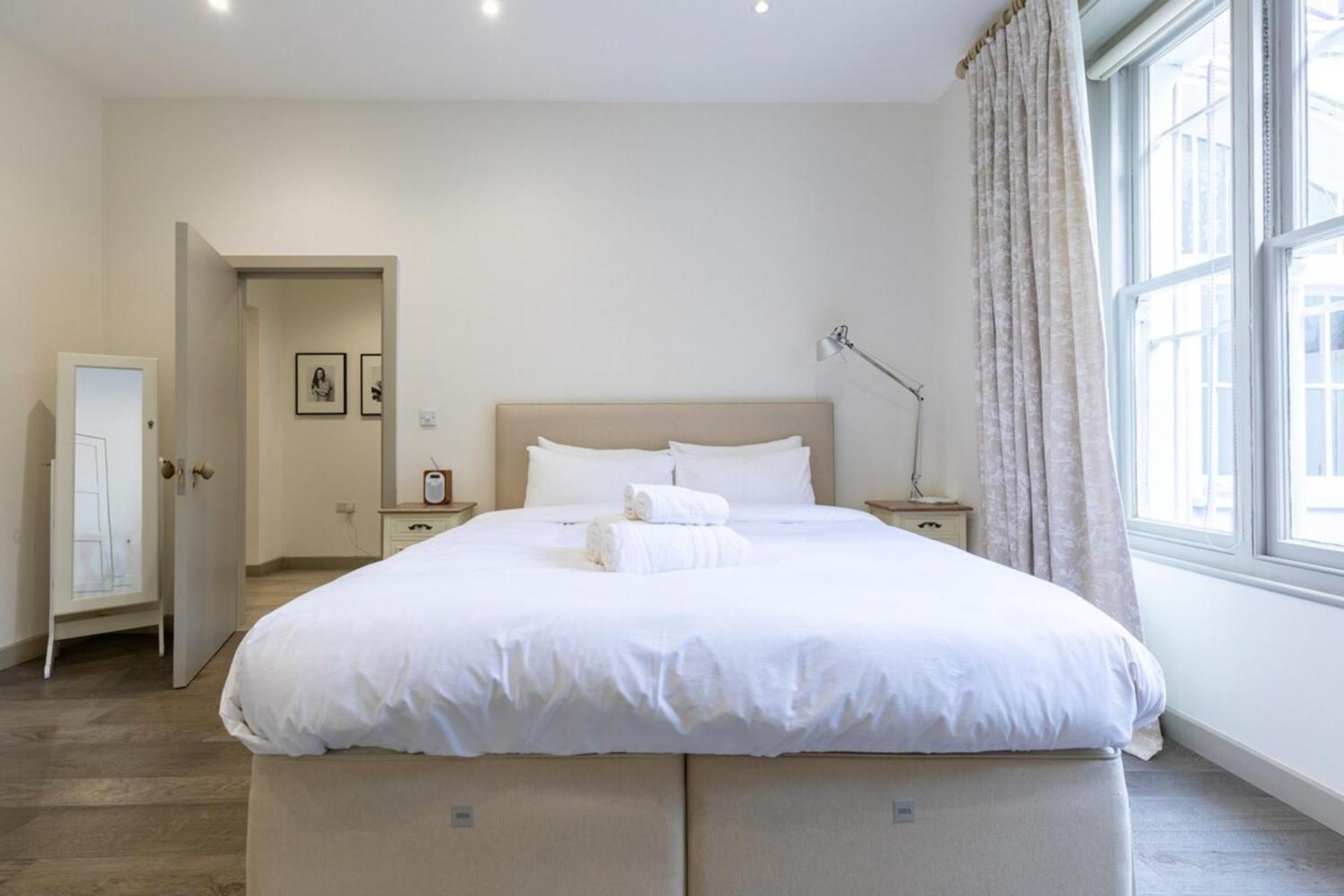 Apartment Elegant 2bd Flat 5 Mins To Kensington Gardens! London