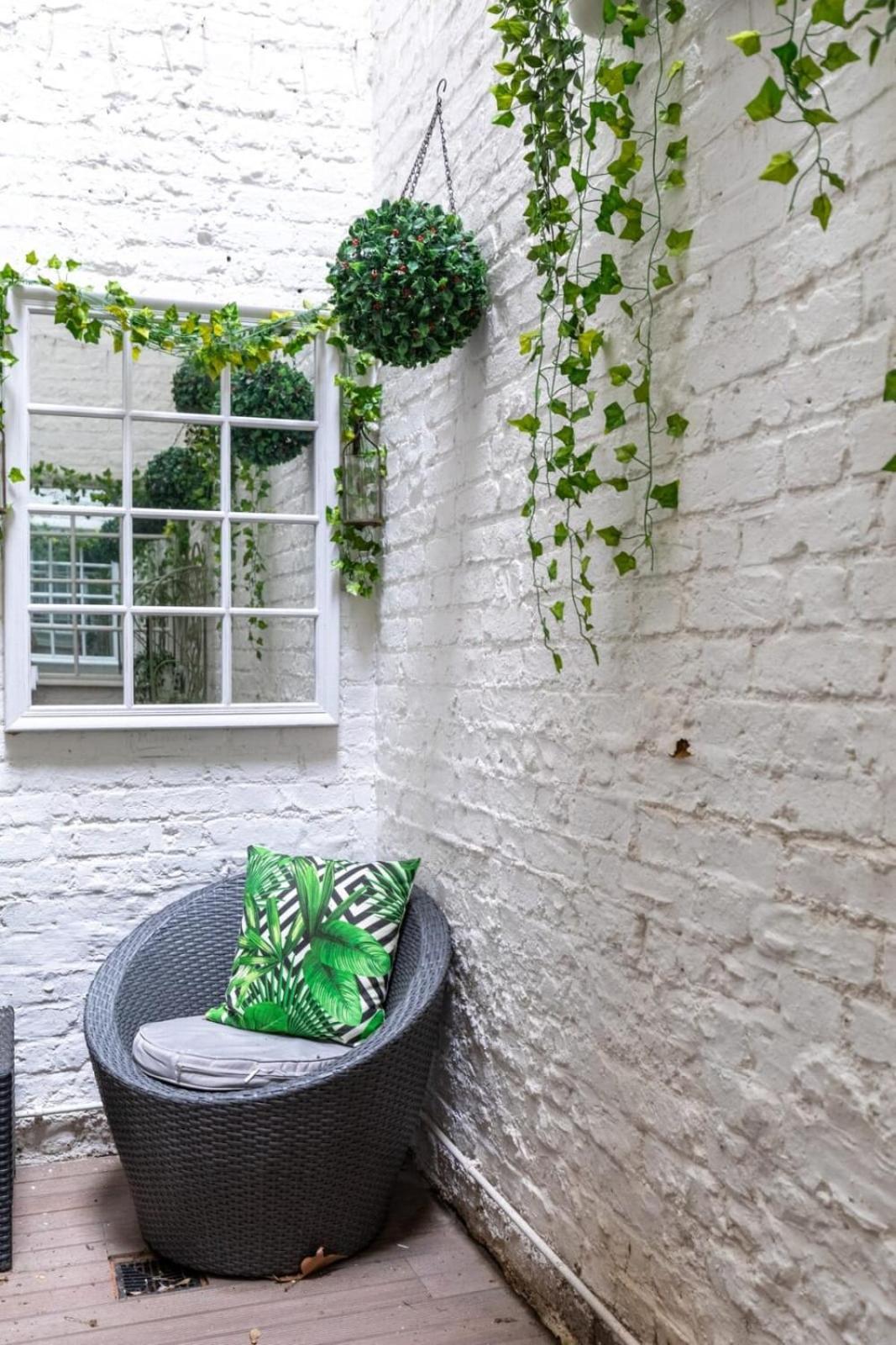Elegant 2bd Flat 5 Mins To Kensington Gardens! Apartment