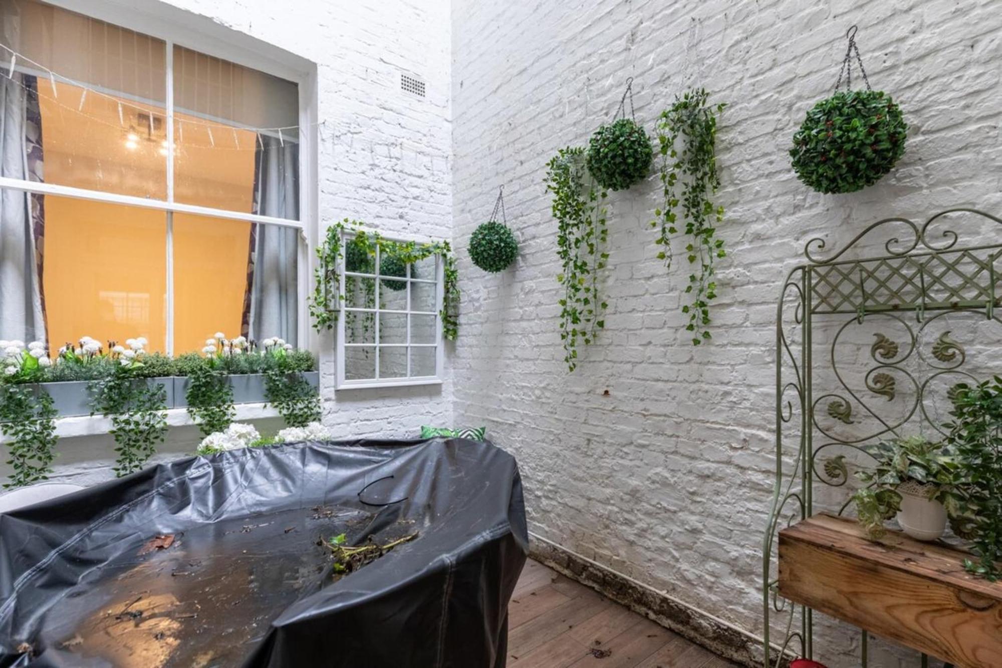 Leilighet Elegant 2bd Flat 5 Mins To Kensington Gardens! *