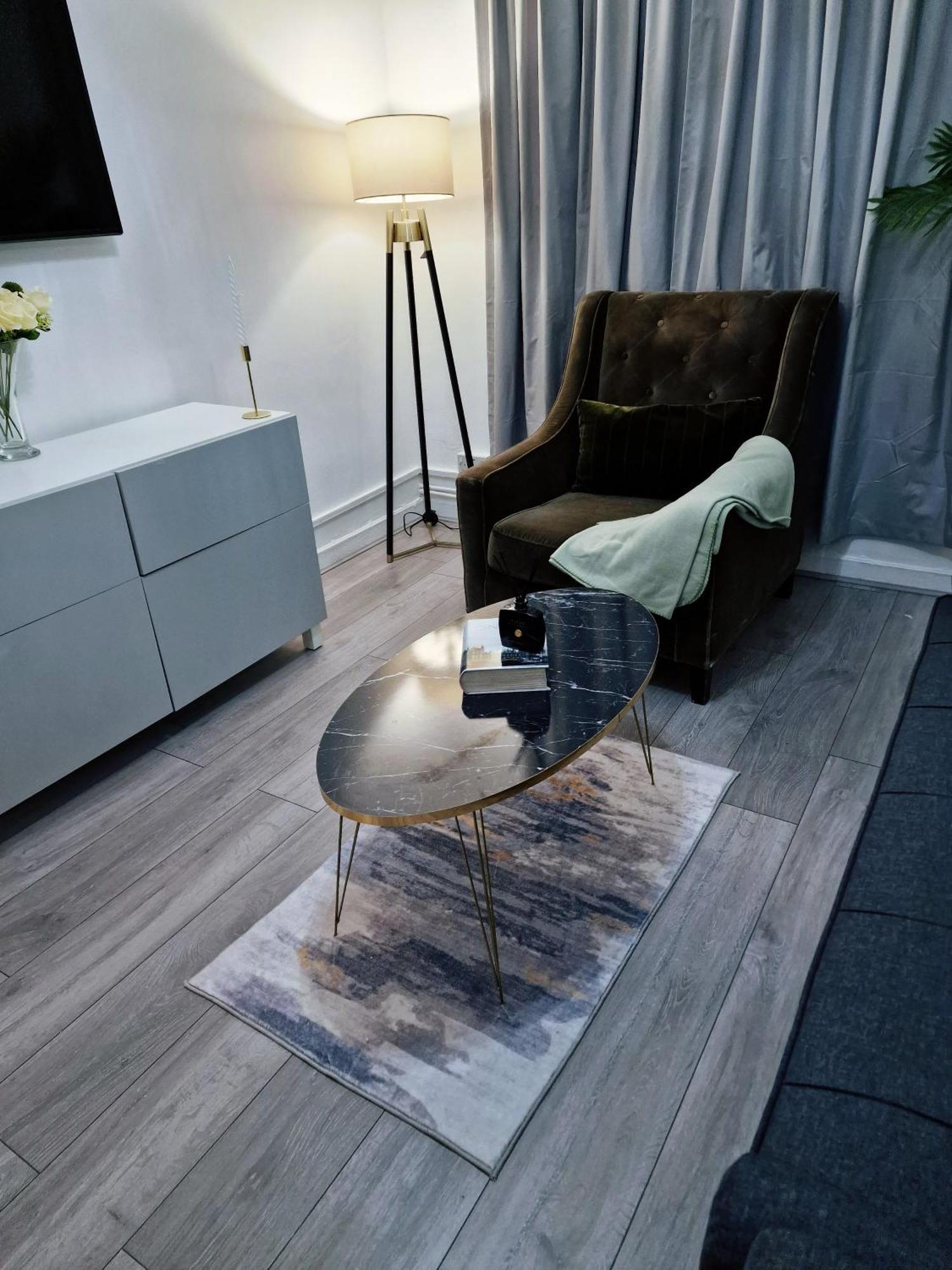 1 Bedroom Flat