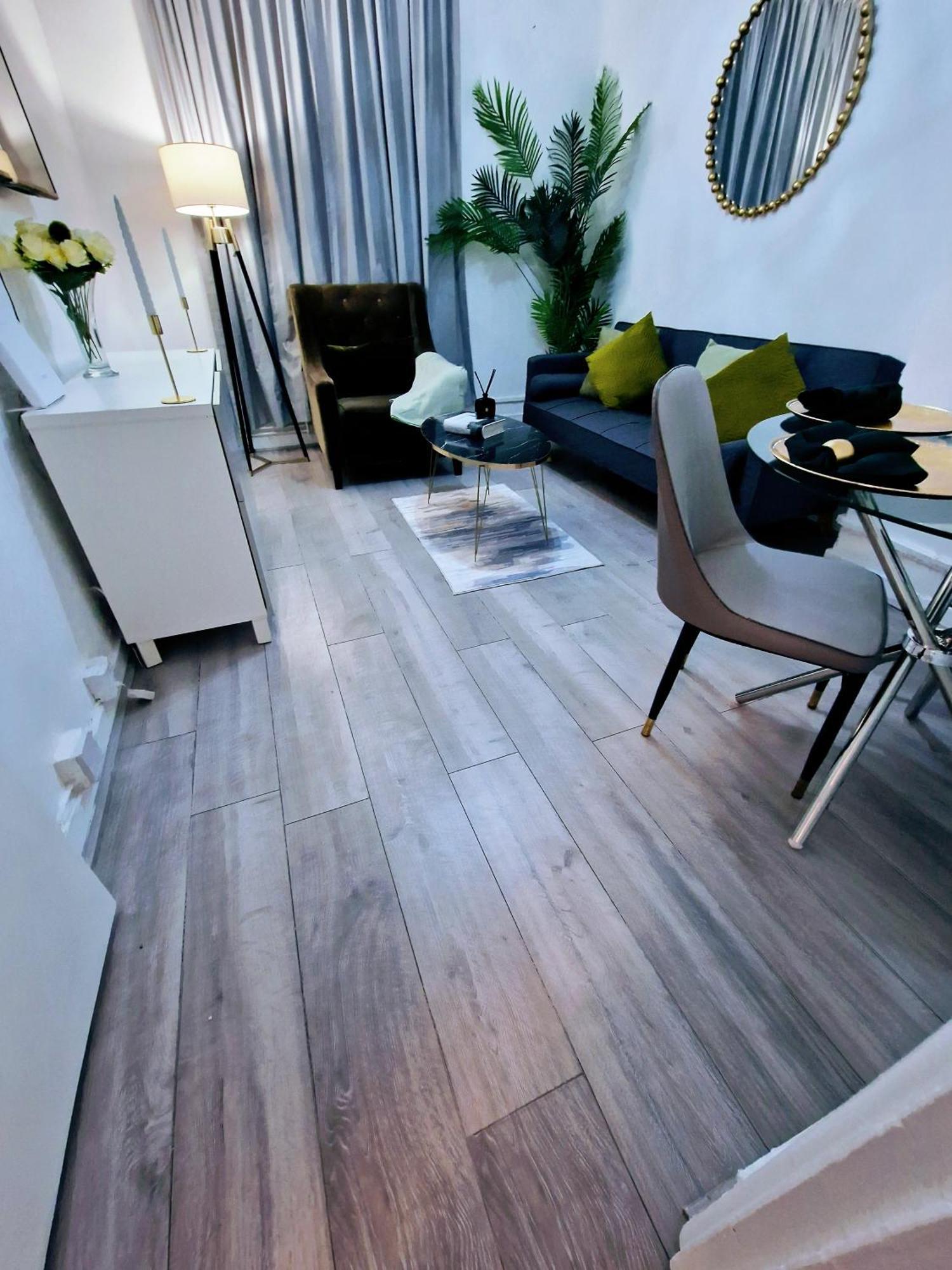 1 Bedroom Flat * Londen