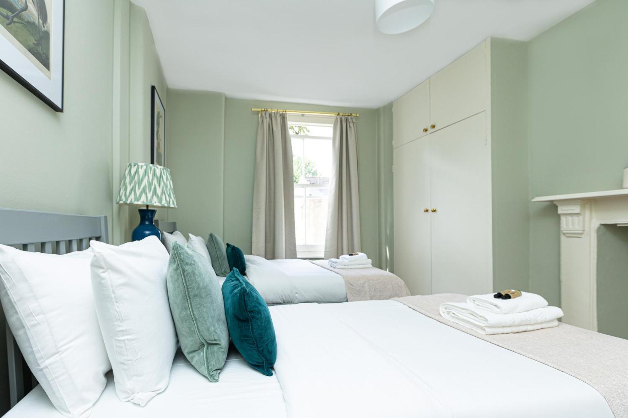 Charming 4 Bed Victorian House In Clapham Old Town Leilighet London