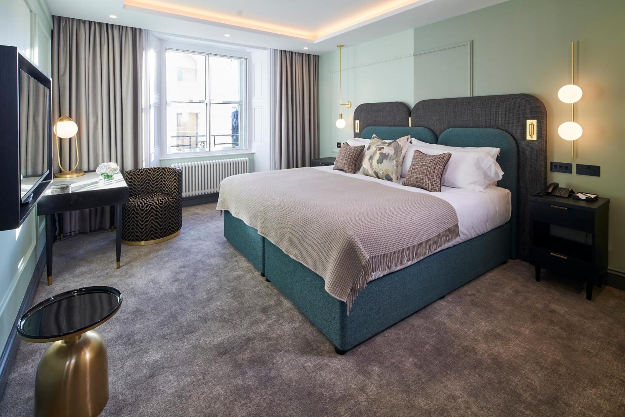 Cheval Hyde Park Gate *