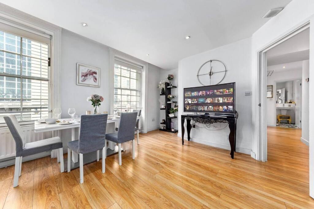 Apartment 3 Bedroom In Haymarket Sleep 10 Hy2 *