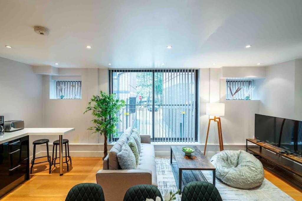 Sweet 3brs House Close To Oxford & Soho *