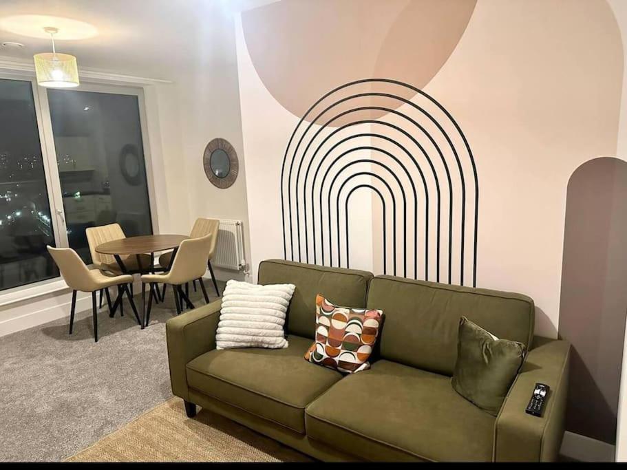 Apartment Cosy, Comfy 2 Bed Canary Wharf *