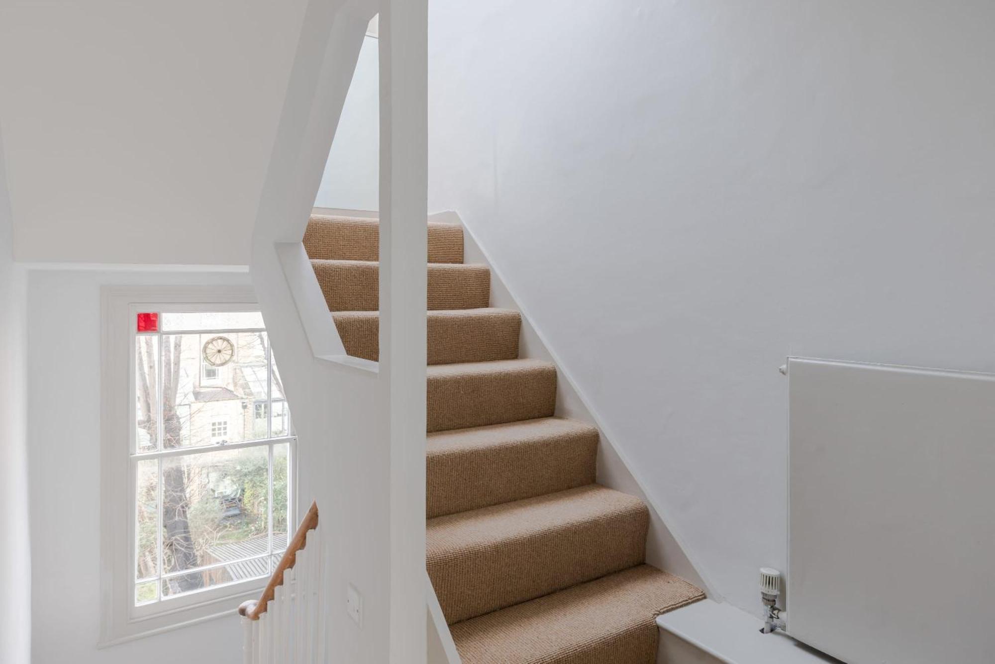 Light-filled Primrose Hill Rooftop Retreat Apartment London