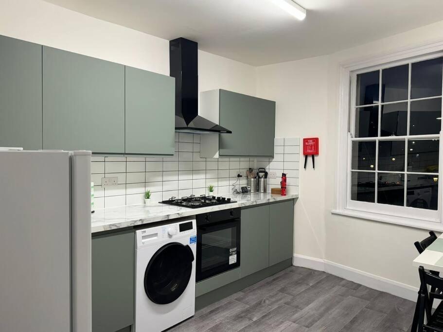 Apartamento 4 Bedroom Entire Flat, Kings Cross Road