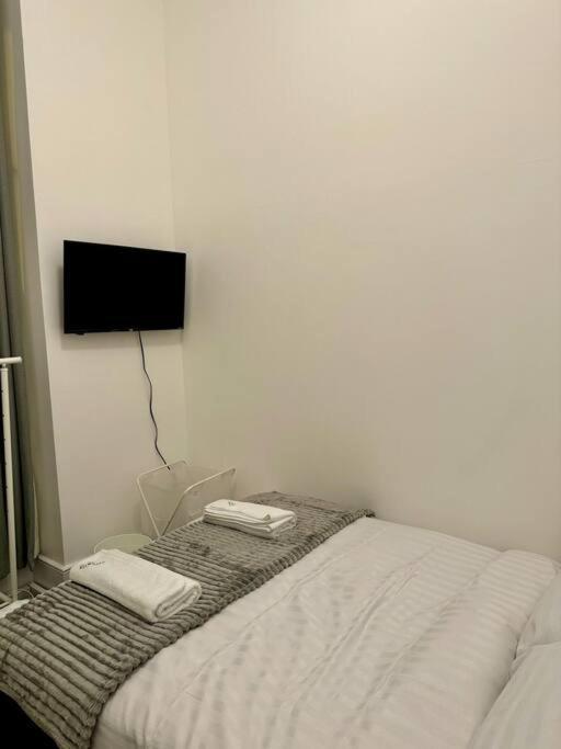4 Bedroom Entire Flat, Kings Cross Road Apartamento Londres
