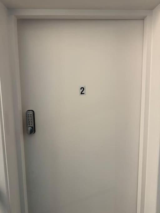 Apartamento 4 Bedroom Entire Flat, Kings Cross Road Londres