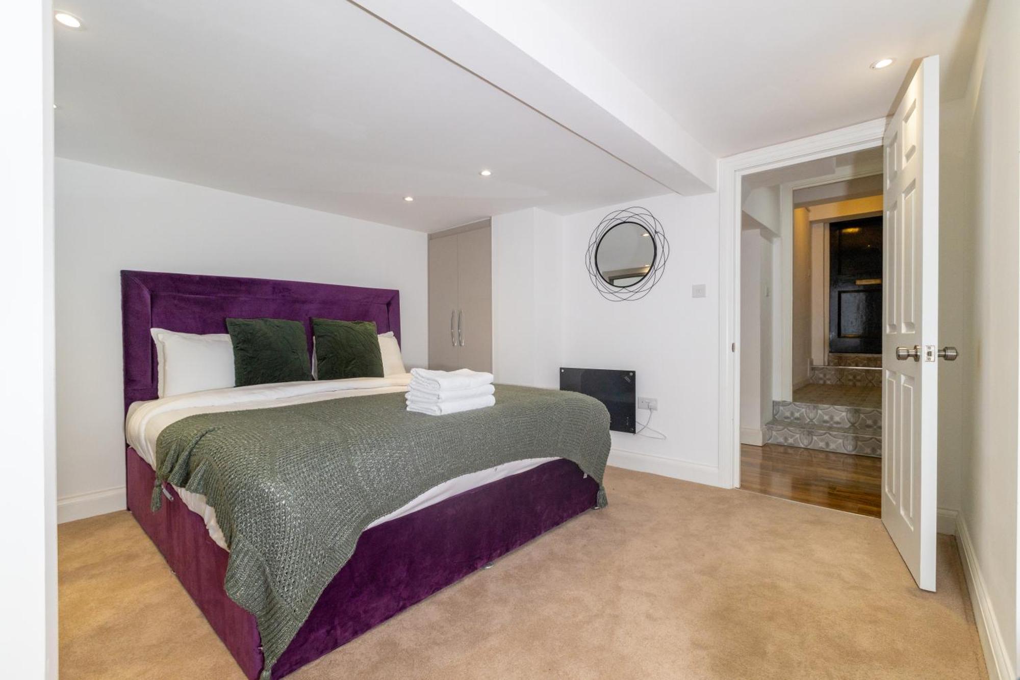 Chic 2-bedroom Retreat In The Heart Of Westminster Apartment *