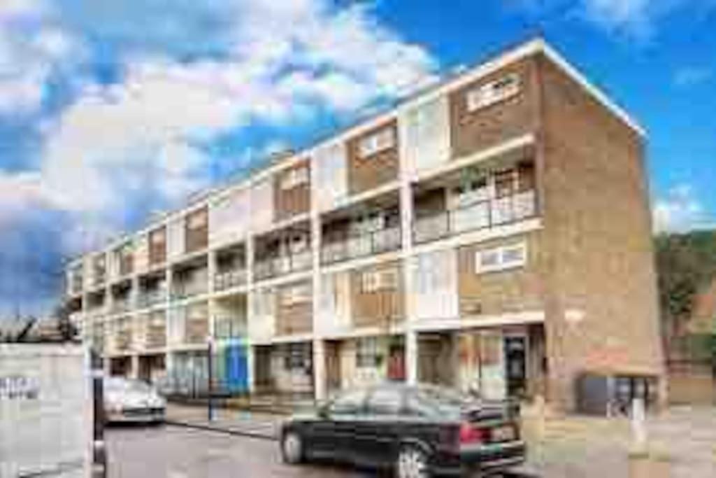 Apartment Luxury 3 Bedroom In City London
