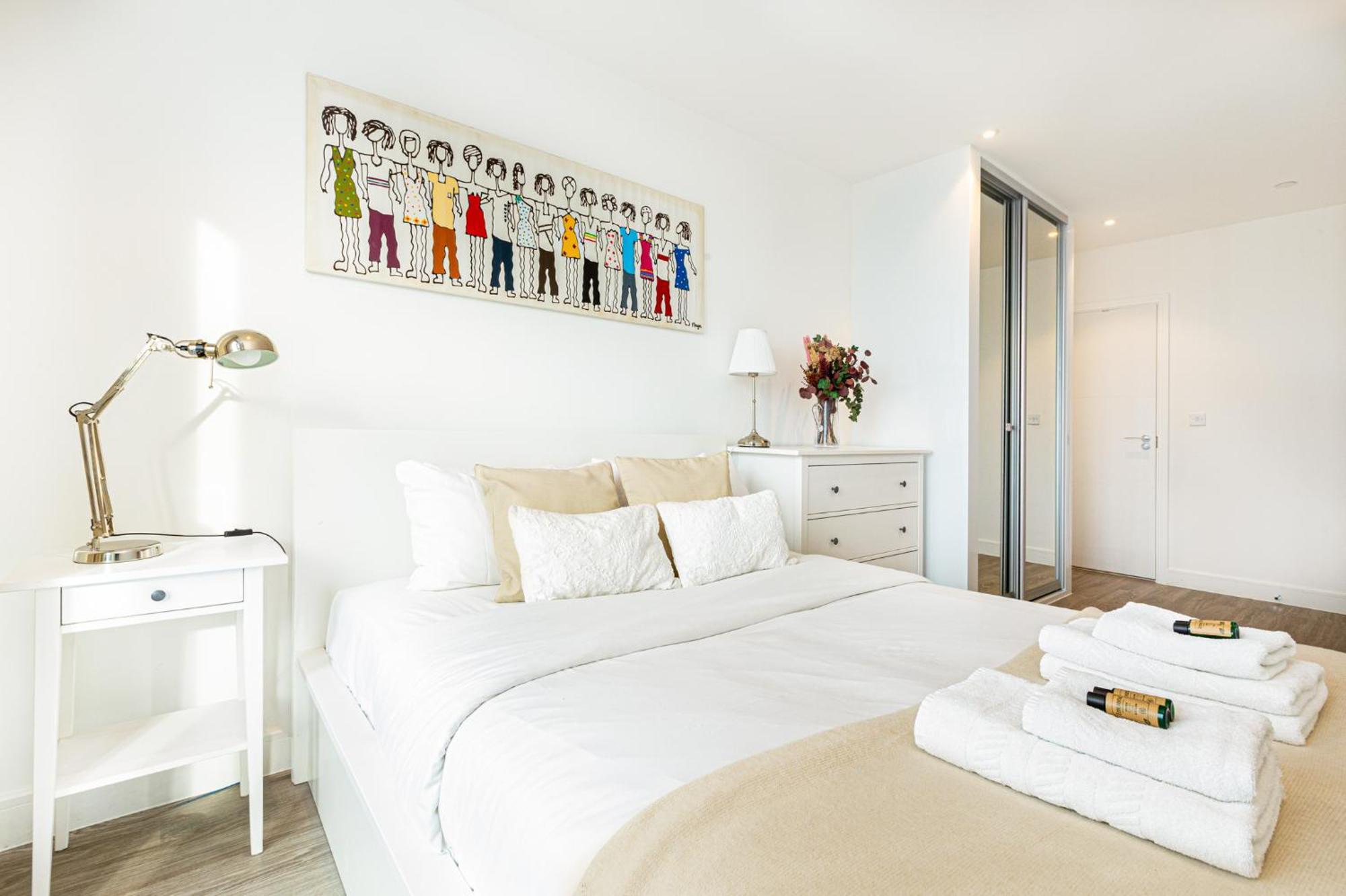 Apartment Modern New 2br Wviews & Balcony In Wandsworth