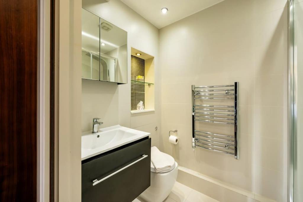 2-hosted By Sweetstay Appartement *
