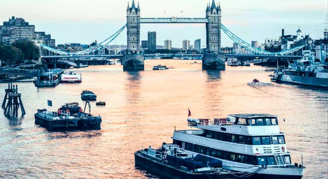 Appartement Spacious Refurbished Flat With A Garden Near Tube, Train, Thames And The Center