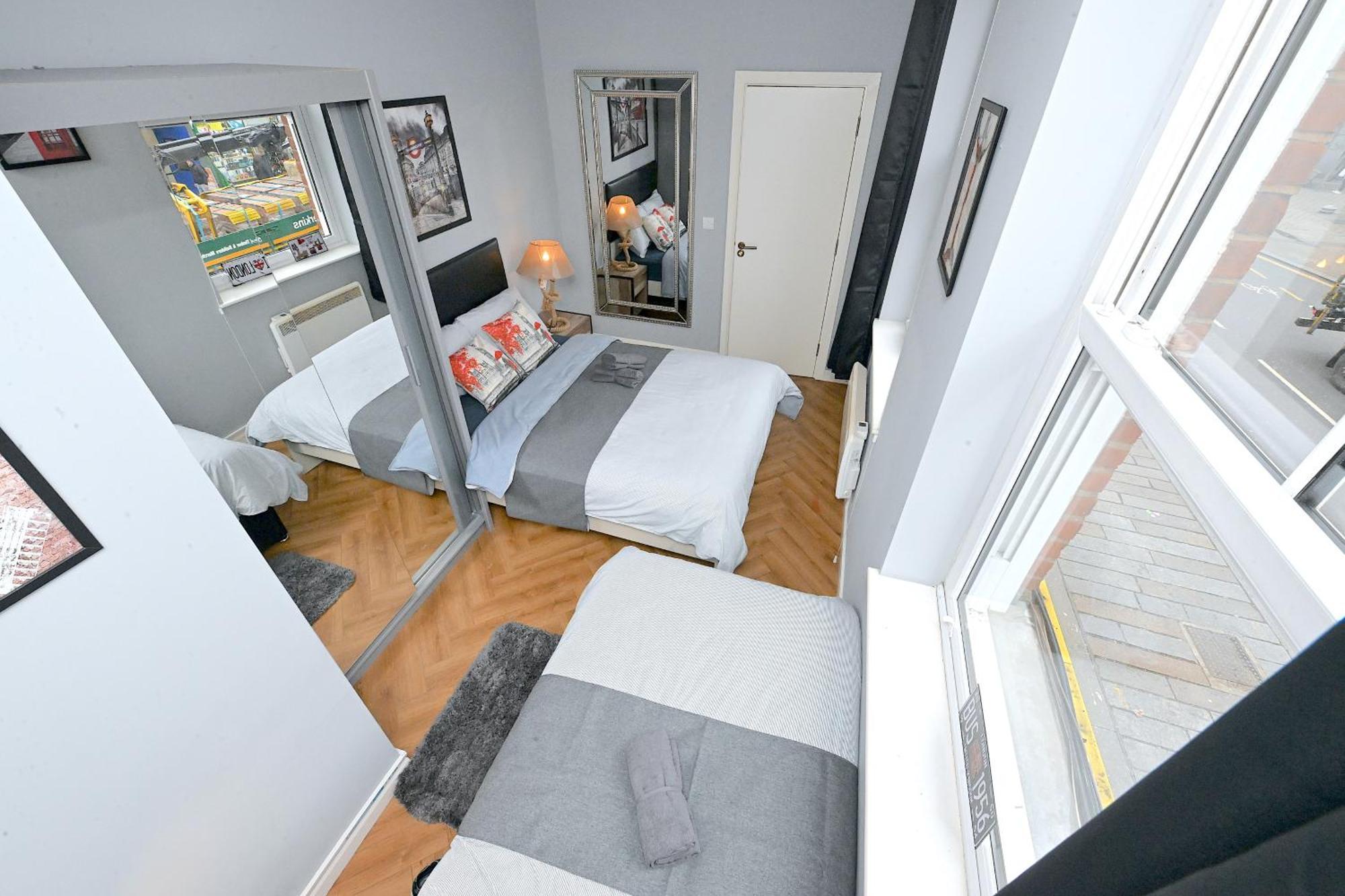 1 Bedroom Flat In Wood Piccadilly Line Apartamento *