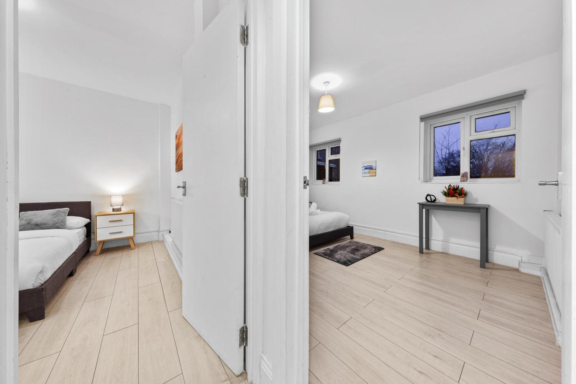 Holiday Near Kings Cross Sleep 12 Sp7 Apartment London