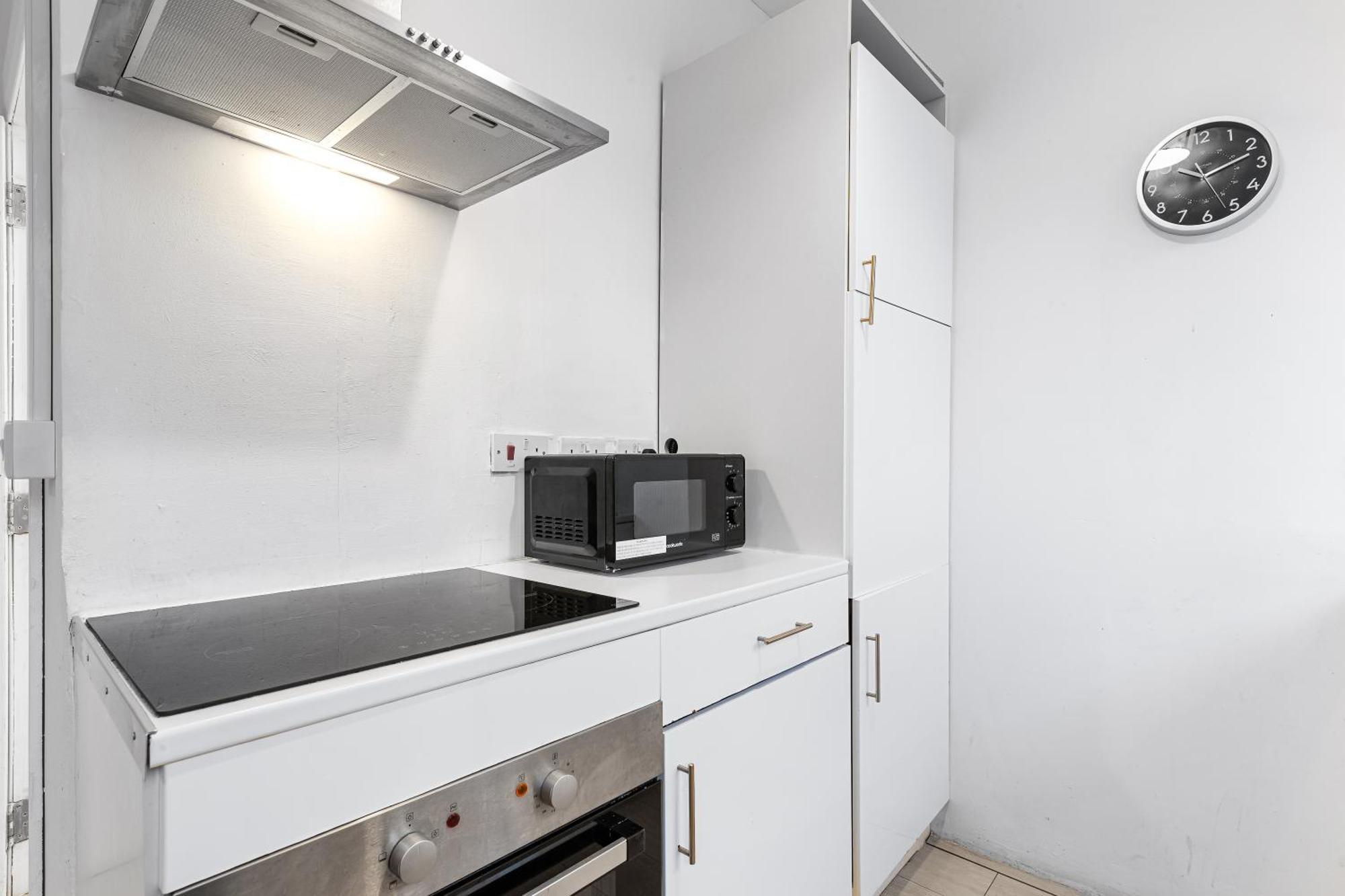 Holiday Near Kings Cross Sleep 12 Sp7 Apartment London