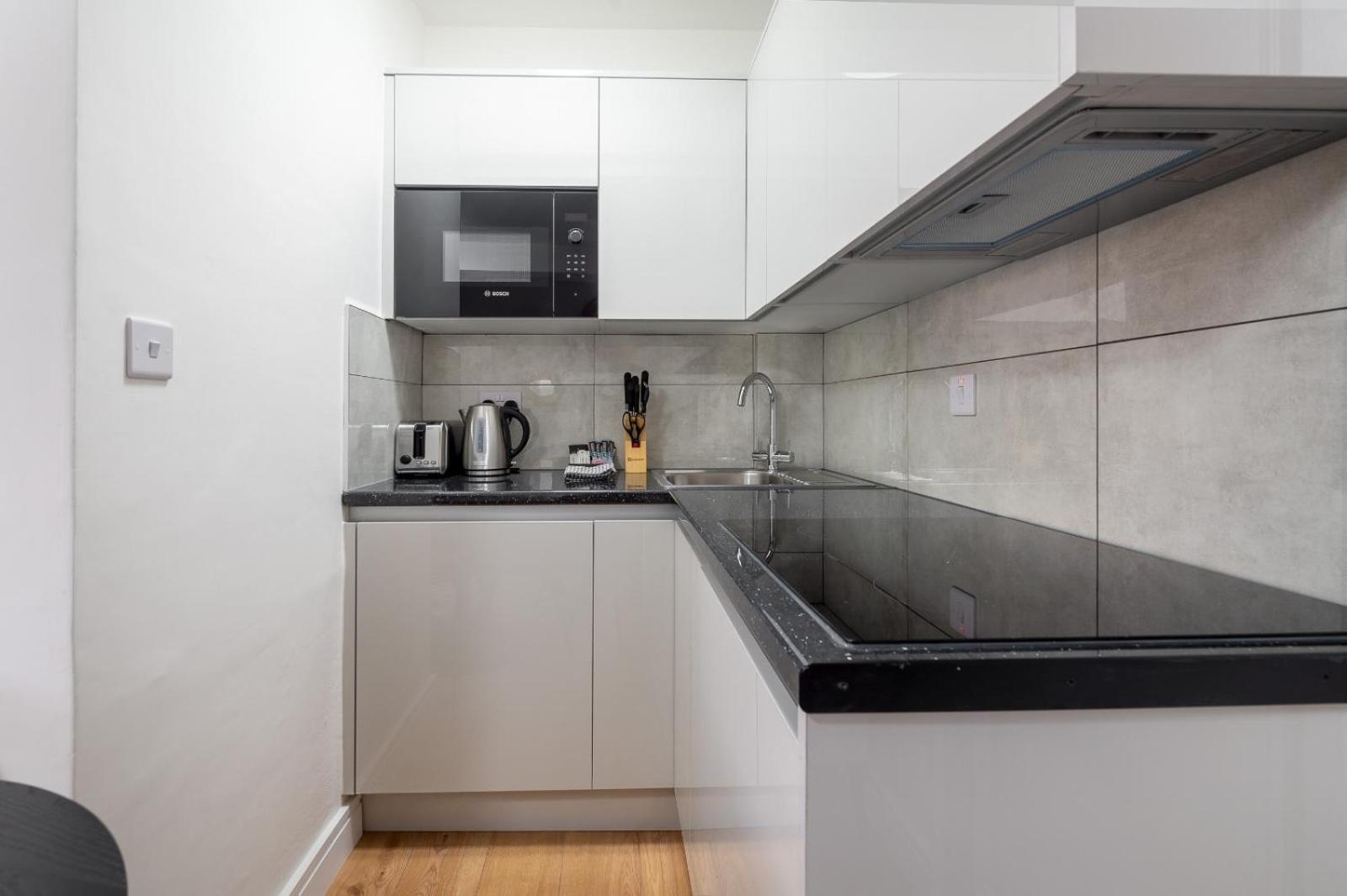 Capital 817, Chelsea Cloisters Apartamento Londres