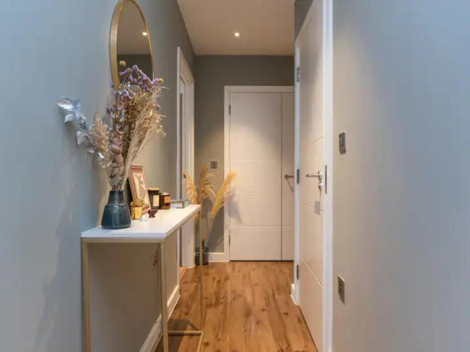 Apartment Pass The Keys Stunning And Stylish Flat Mins From London