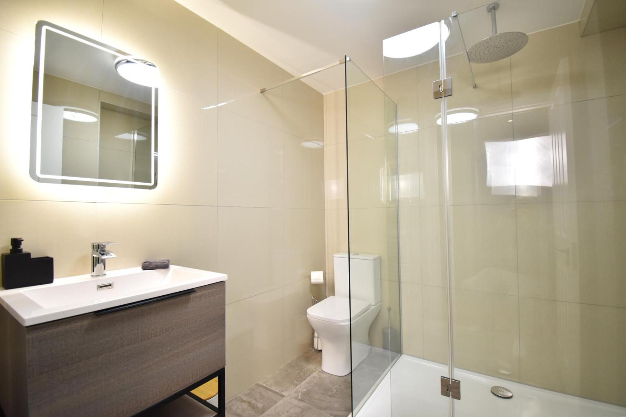 Leilighet Stunning 2 Bed *