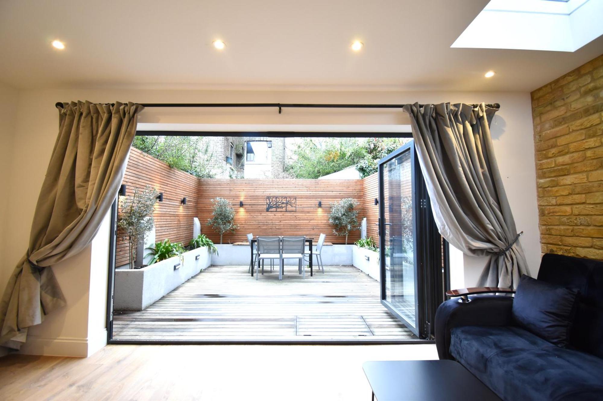 Stunning 2 Bed Leilighet *