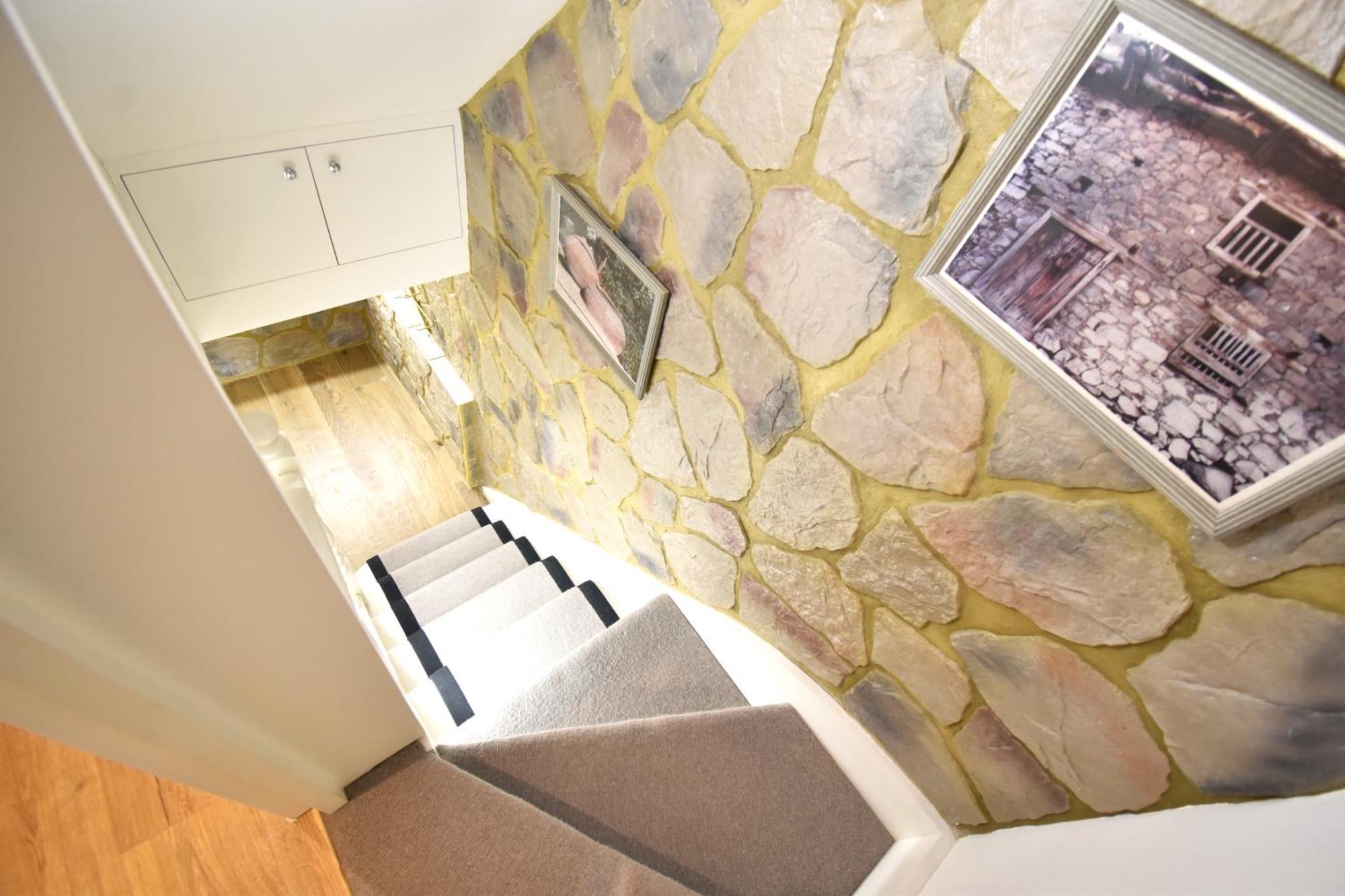 Stunning 2 Bed Leilighet *