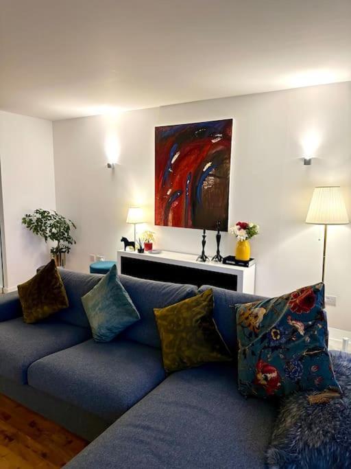 Luxury In Canary Wharf Apartment London