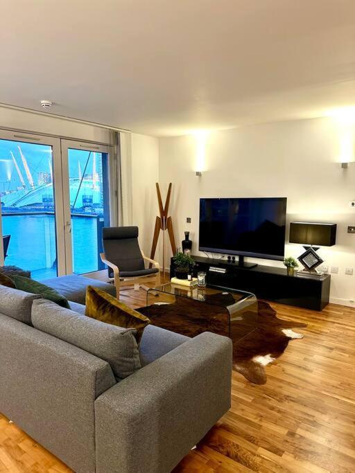 Luxury In Canary Wharf London
