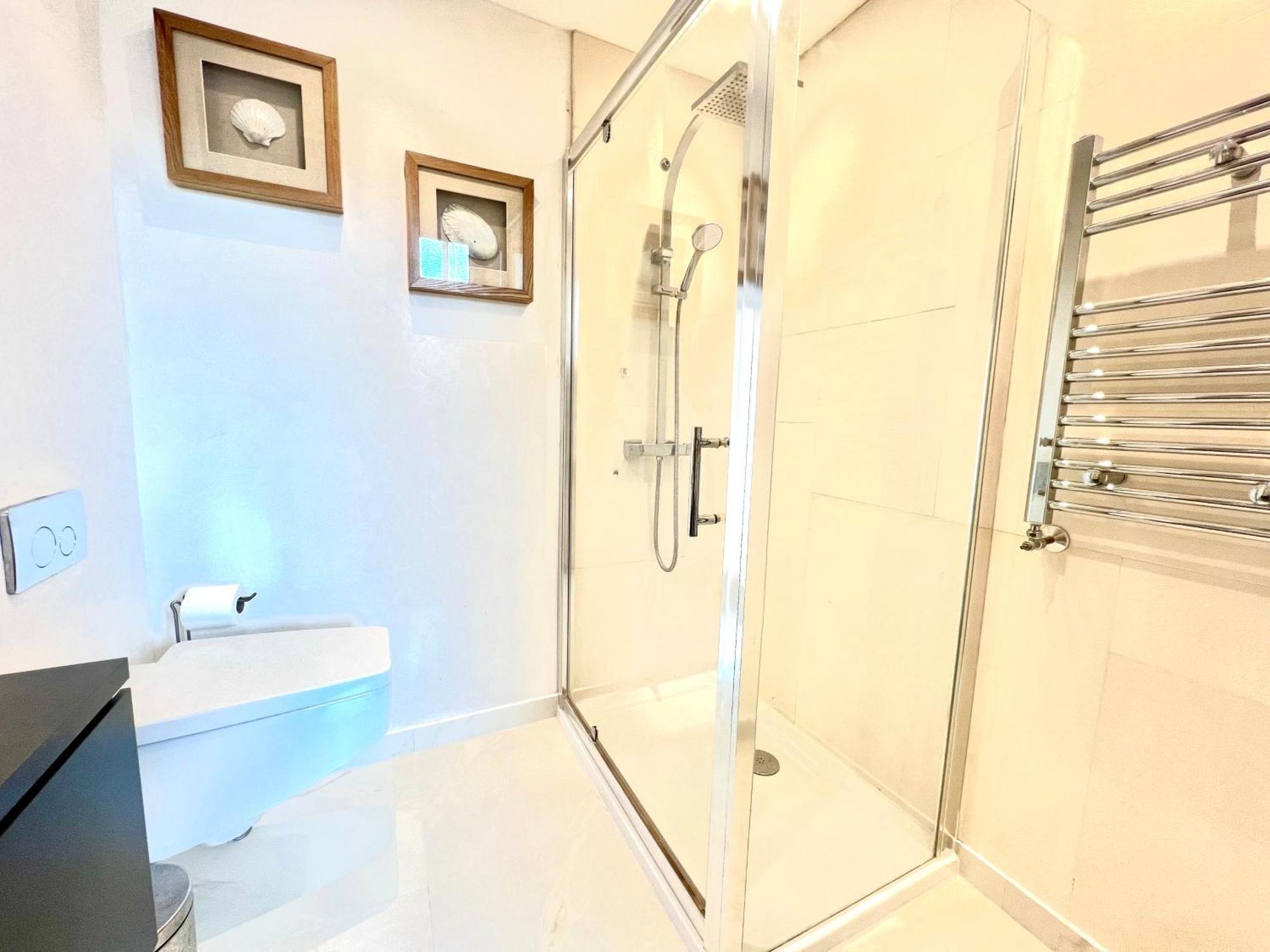Apartment Stylish 2br Designer Flat Holland Park