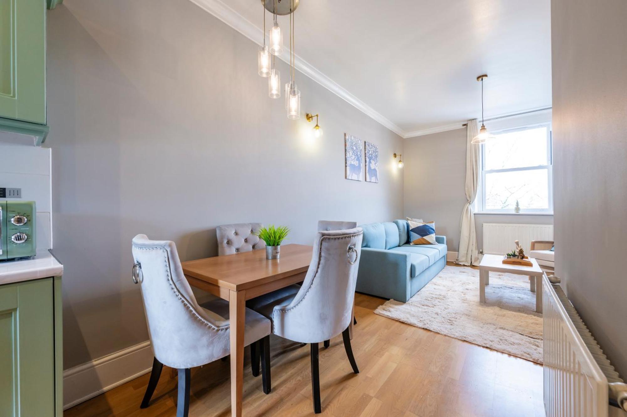Appartement Large 1 Bedroom In Center Of 3 Londen