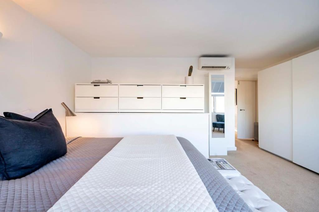 Apartment Arcore Premium Golden Square London