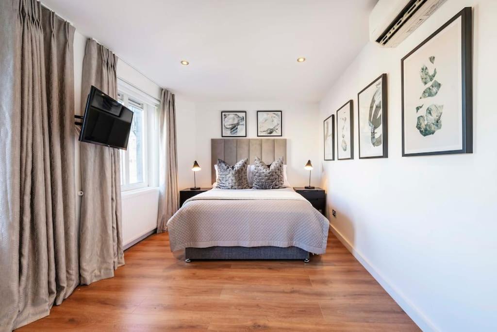 Arcore Premium Golden Square