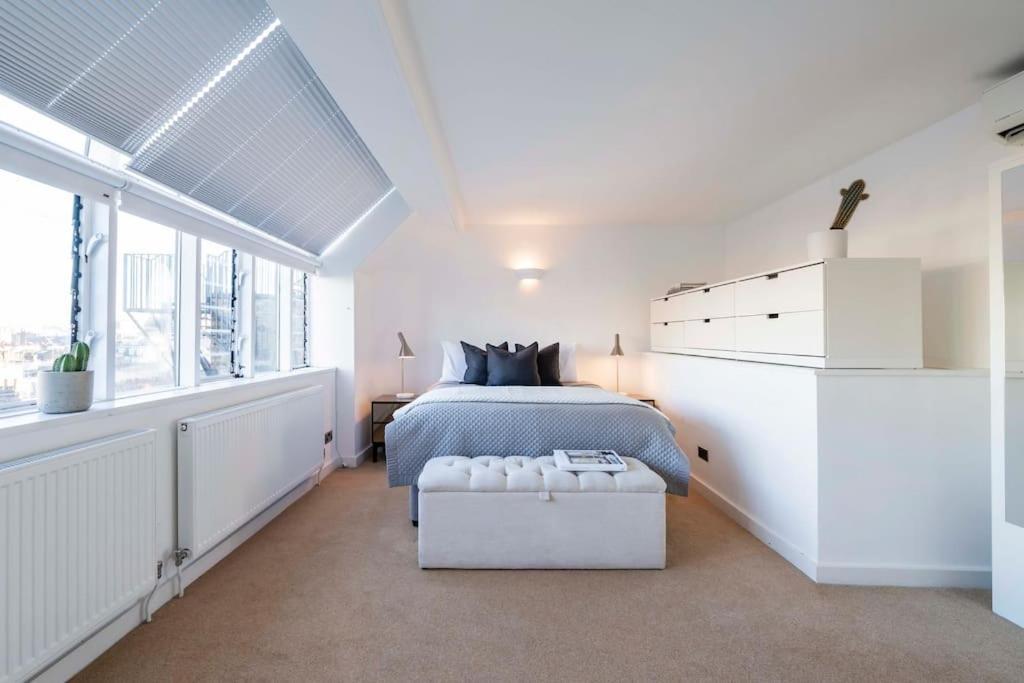 Apartment Arcore Premium Golden Square London