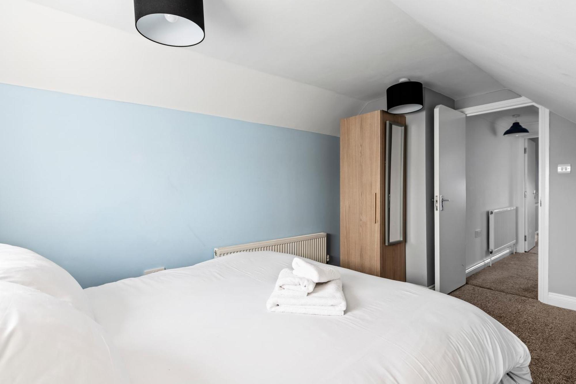 Cosy 2 Bedroom Flat In East Ham, Close To Excel Londen