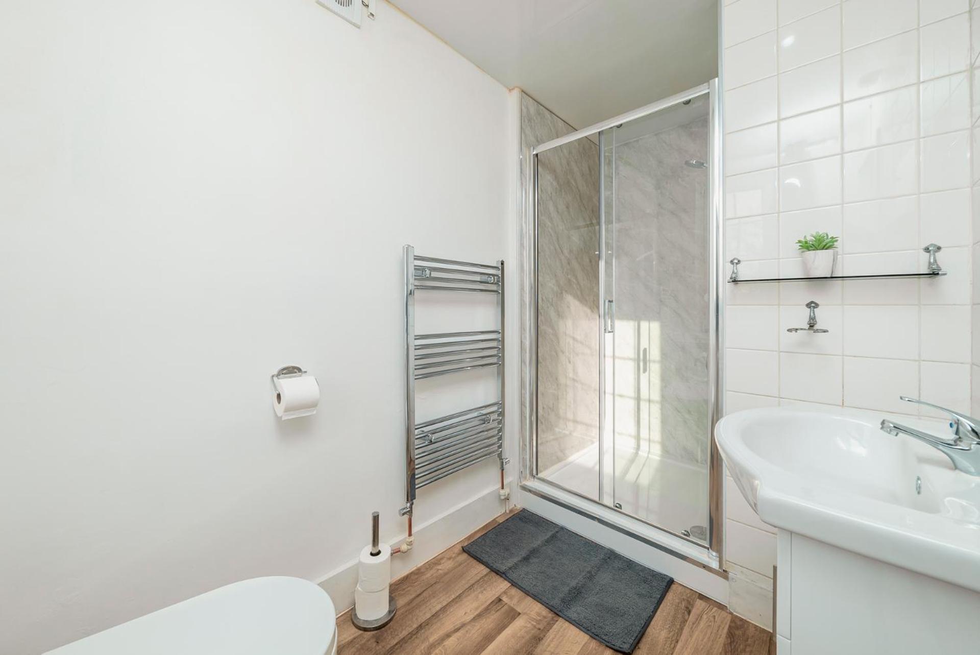 Leilighet Uksas Stunning One Bedroom Flat Free Parking *