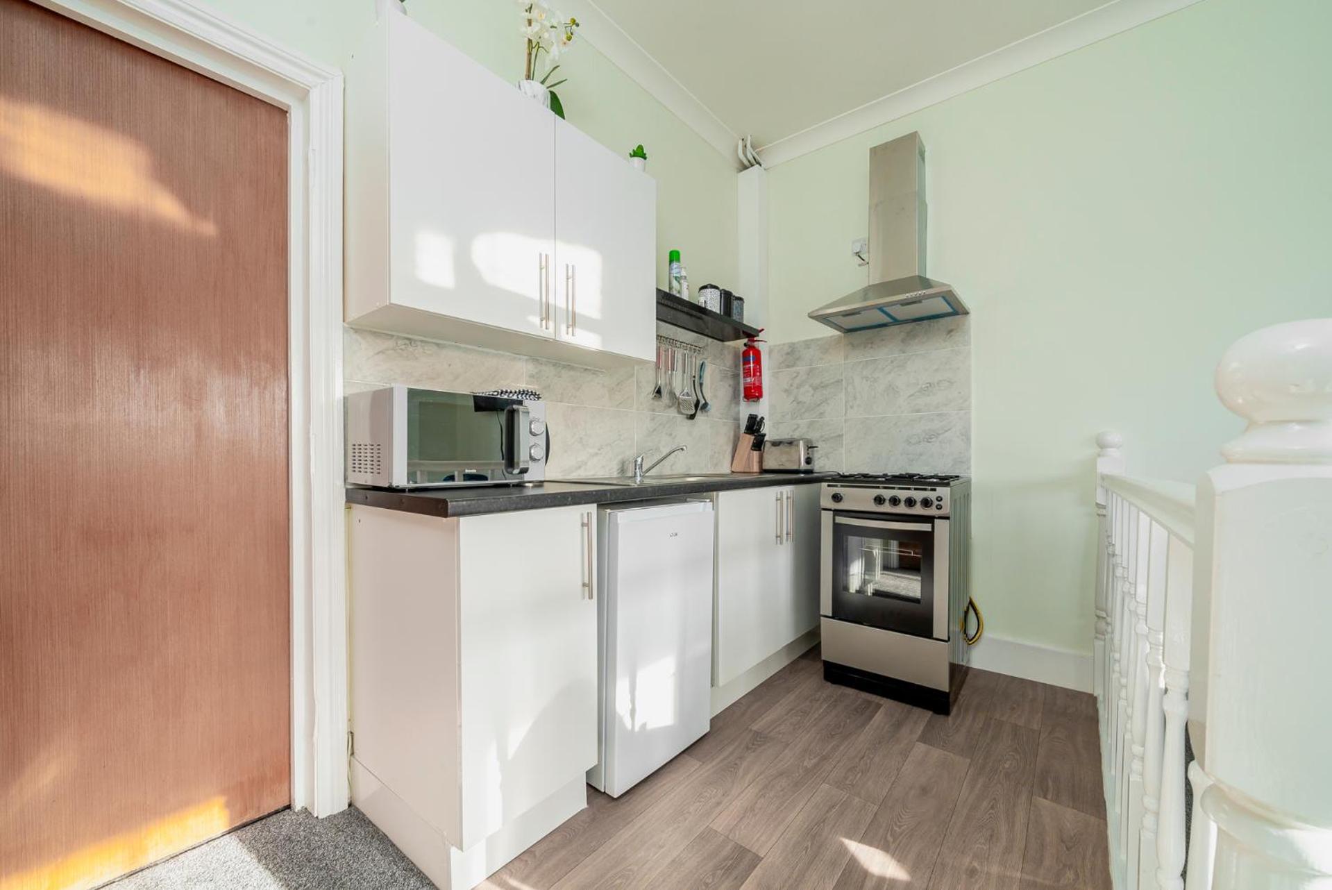 Uksas Stunning One Bedroom Flat Free Parking * London