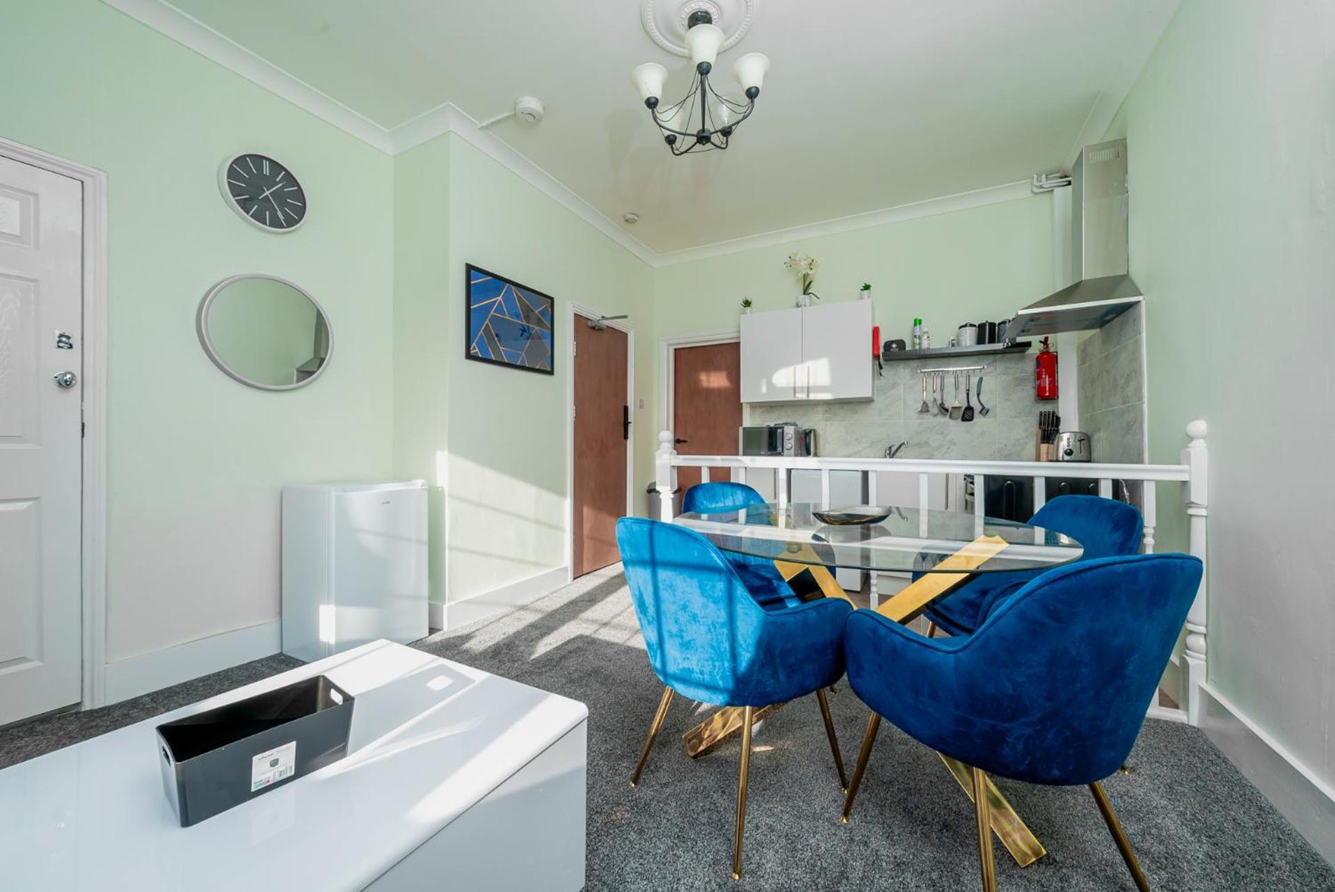 Uksas Stunning One Bedroom Flat Free Parking Leilighet *